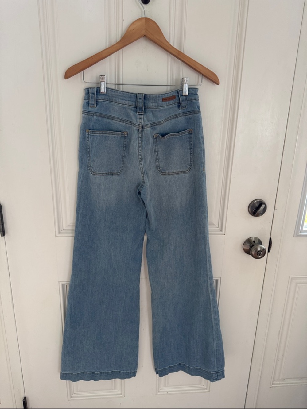 NWOT Pilcro and the Letterpress Light Blue Wide-Leg Jeans - Picture 4 of 4